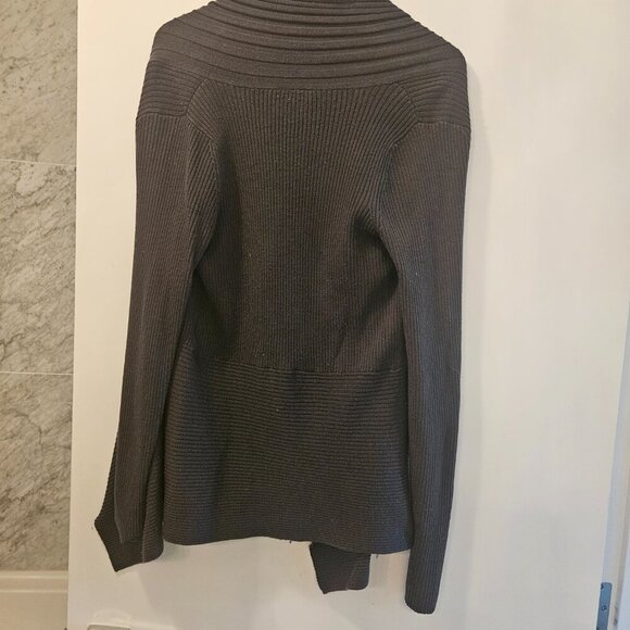 Cardigan - Picture 2 of 2